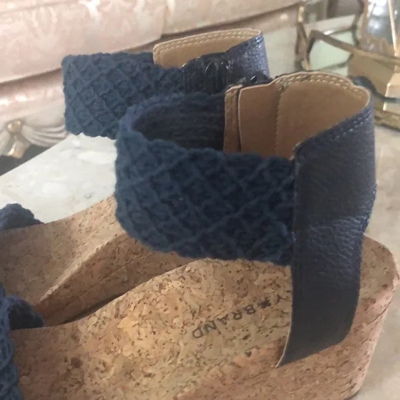 Lucky Brand Wedges - Picture 2 of 8